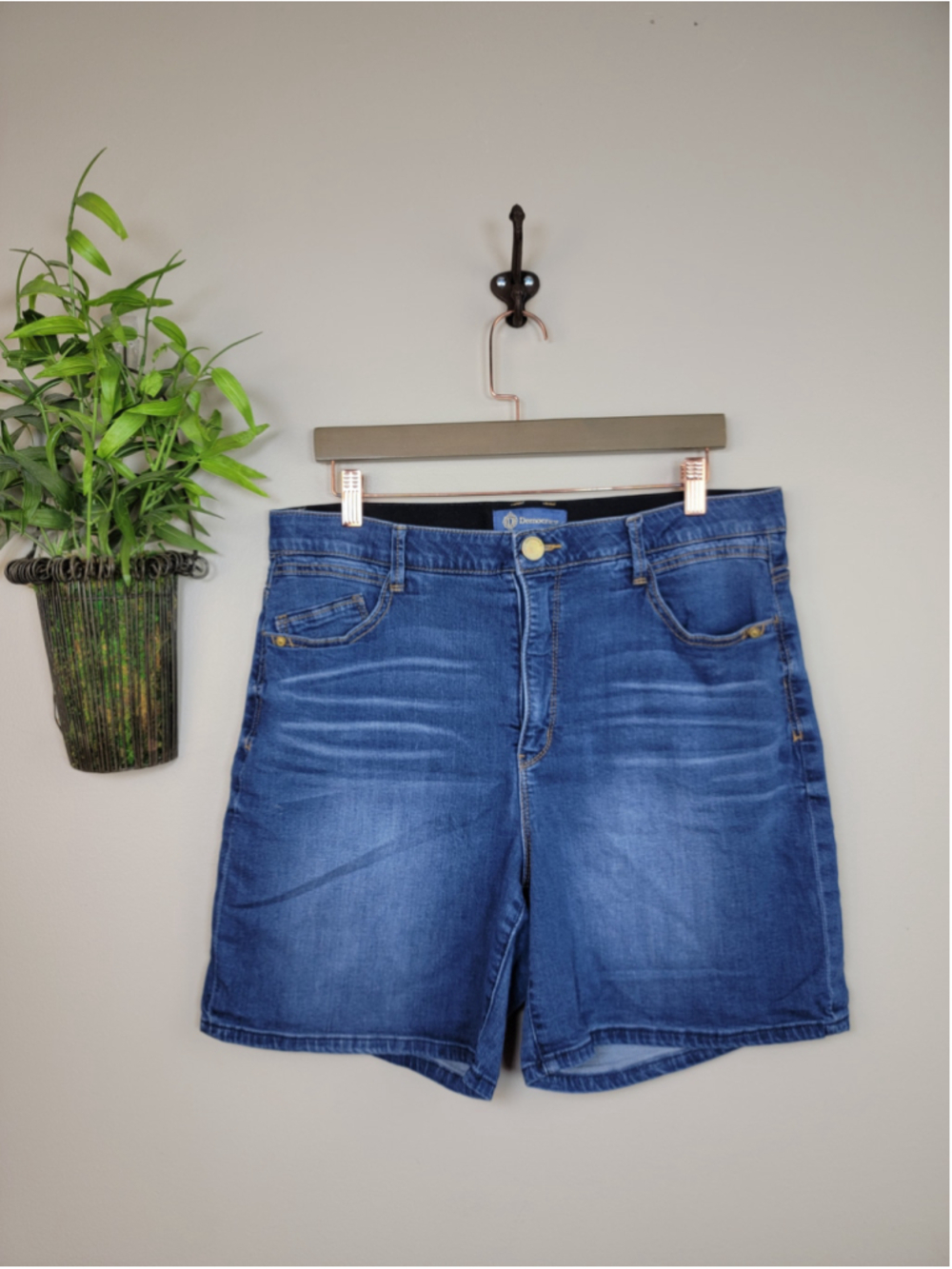 Democracy 16 Bermuda Midi AB Solution Medium Blue Wash Mid Rise Jean Shorts Plus